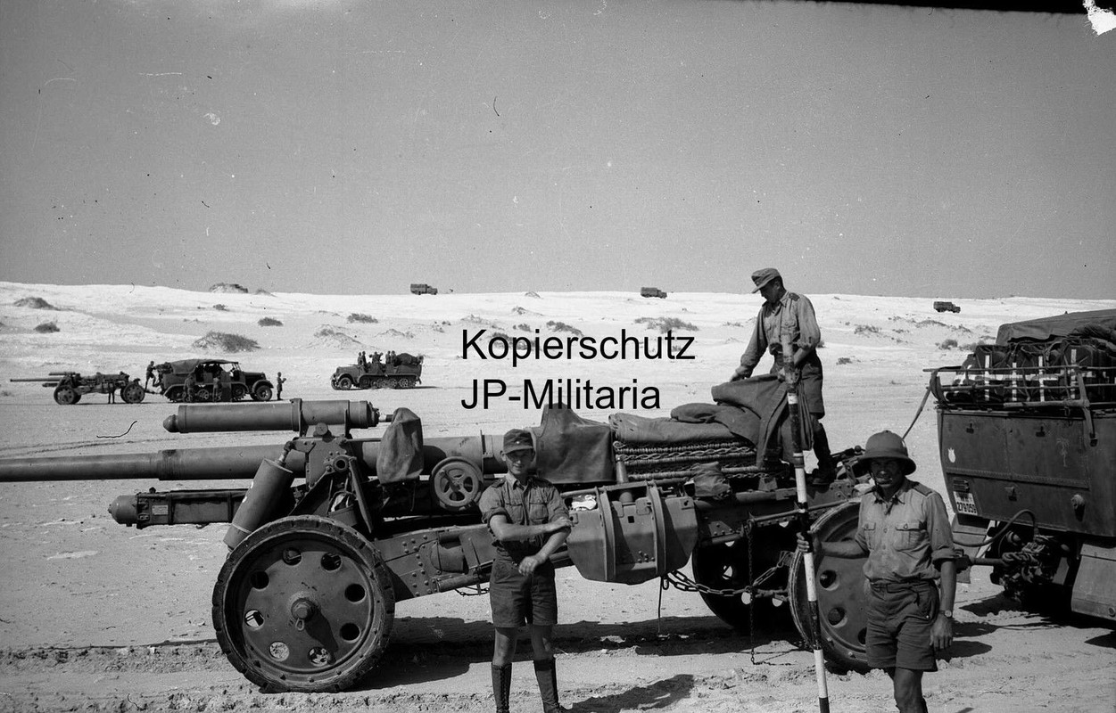 SW Negativ für Foto Wehrmacht in Afrika Geschütz Kommando Fahrzeug