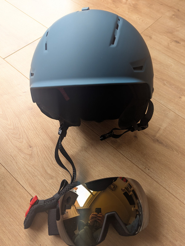 PXL 20251206 093123536