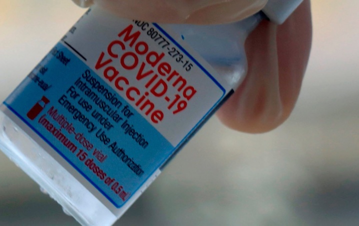 Canadá aplicará vacuna Moderna contra COVID-19 a bebés mayores de 6 meses