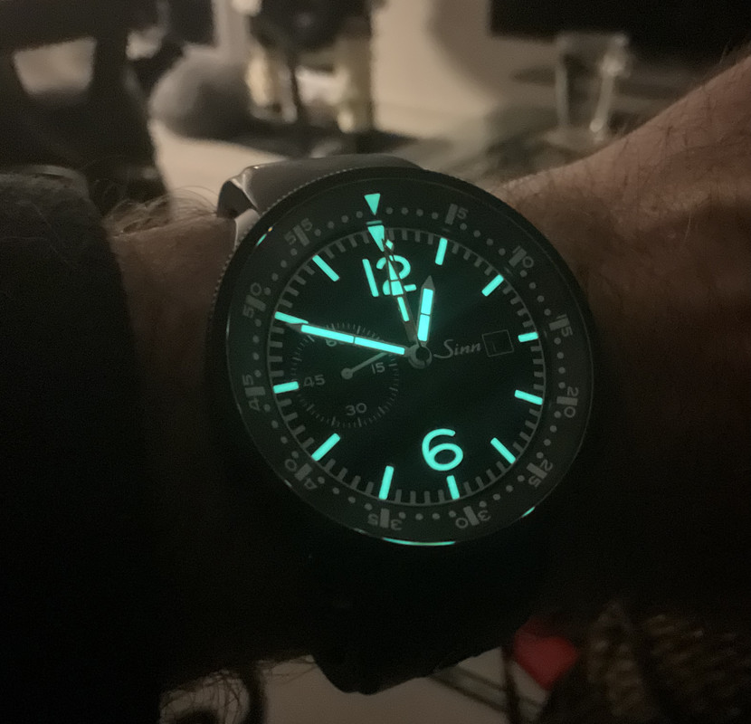 FF9BE594-073A-409D-AE33-484EF5C6B5CD