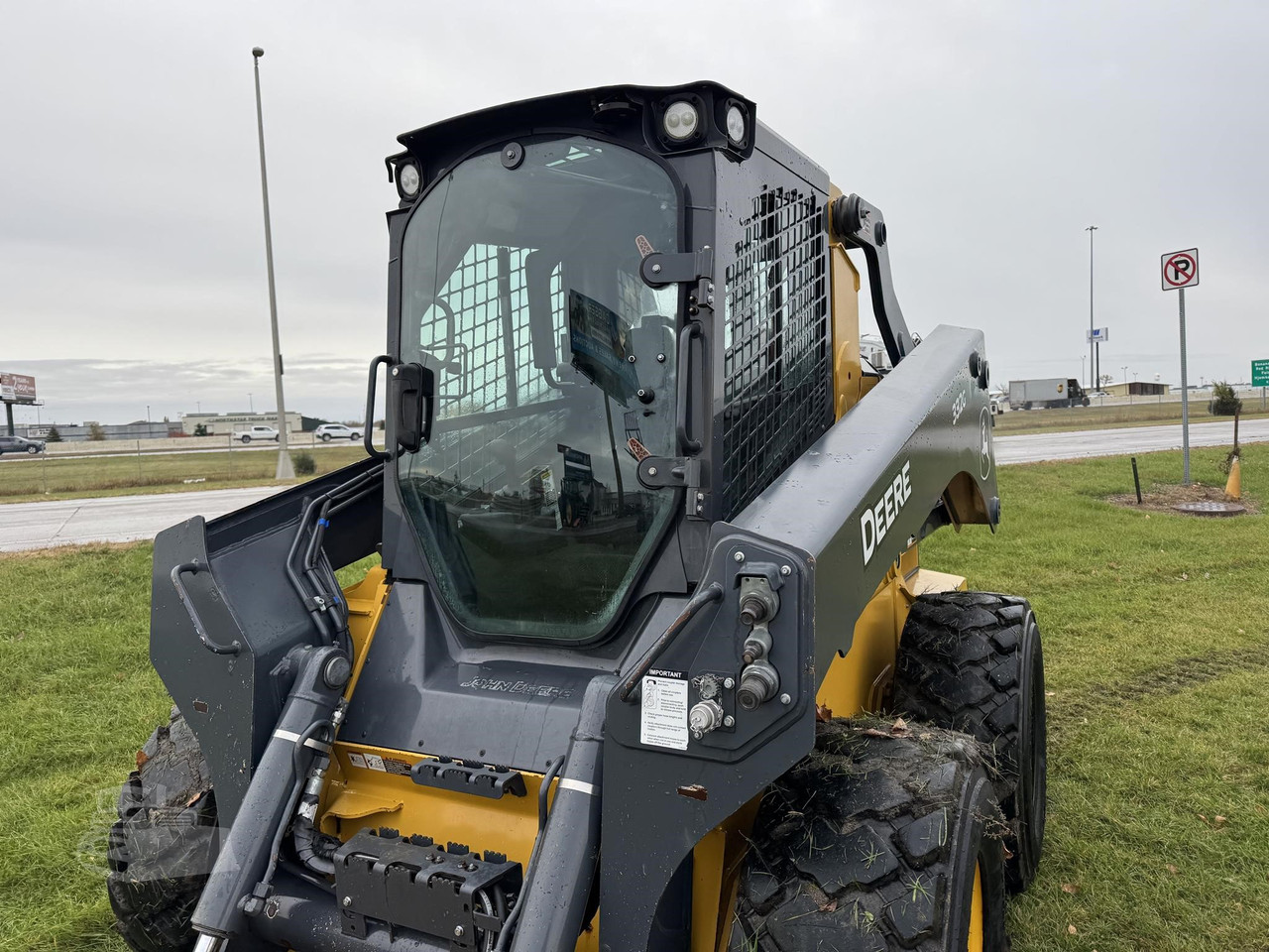 Vehicle thumbnail 16