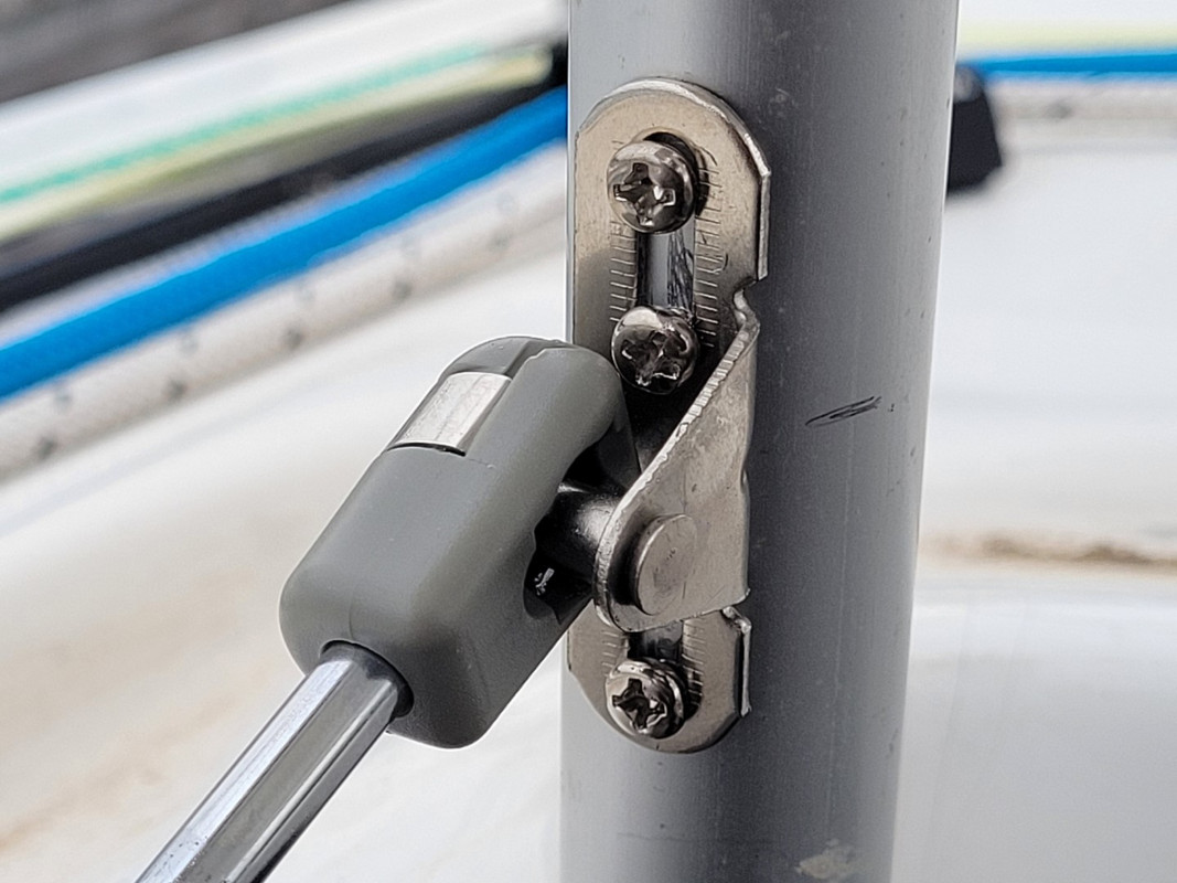 screw detail (Large)