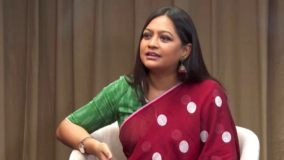 সংবিধান সংশোধন কমিটির বৈঠক বিটিভিতে সরাসরি সম্প্রচারের দাবি তাজনূভার