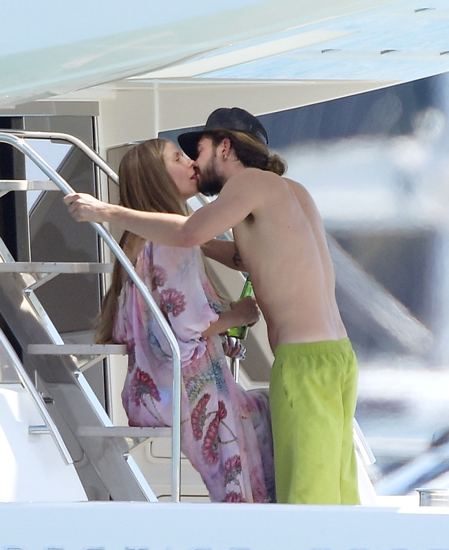 Heidi-Klum-Sexy-TheFappeningBlog.com-40