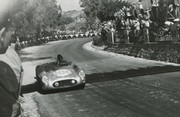  1955 International Championship for Makes - Page 3 55tf106-Mercedes-Benz-300-SLR-D-Titterington-J-Fitch-1