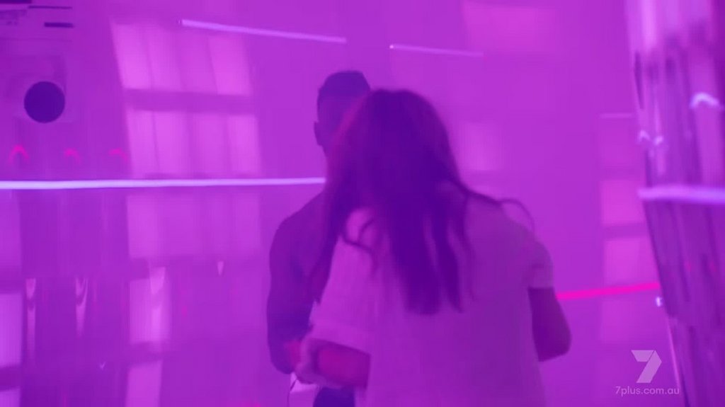 [Image: 3l6bmp62yjsm.jpg]