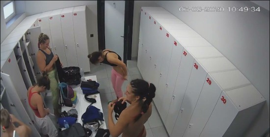 [Image: Voyeur52805105440.jpg]
