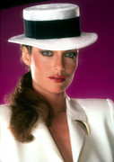 Catherine-Bach-mb66
