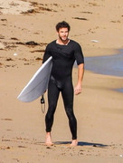 Liam-Hemsworth-superficial-guys-56