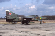 19-Gv-APIB-Mig-23UB-94-Yellow-(11)-Larz-3-93-Leaving-Germany-for-Dimitrievka-storage-base-near-Oren
