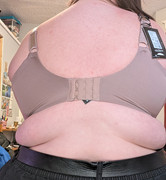 PXL 20251217 214652413