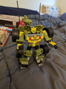 G-I-Joe-x-Transformers-Bumblebee-A-W-E-Striker-05