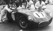 24 HEURES DU MANS YEAR BY YEAR PART ONE 1923-1969 - Page 27 52lm17-Jag-CType-SMoss-PWalker-3