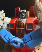 Masterpiece-MP-52-Starscream-Ver-2-0-02