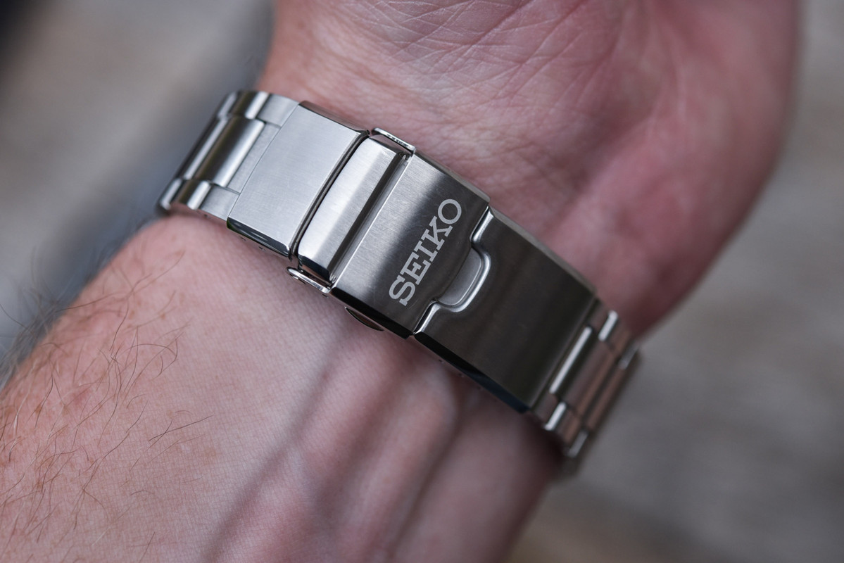 2022-Update-Seiko-Prospex-Sumo-Diver-Automatic-200m-Ceramic-SPB321J1-hands-on-review-1-2048x1367