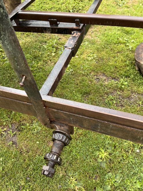 19FAD22C-BA44-4F88-83BE-242A645BF6A0