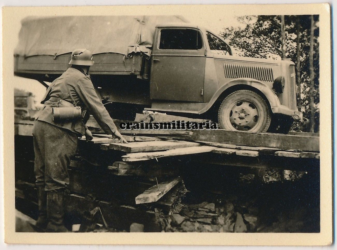 Orig. Foto Opel Blitz Lkw Notbrücke im TUCHELER HEIDE Bory Tucho
