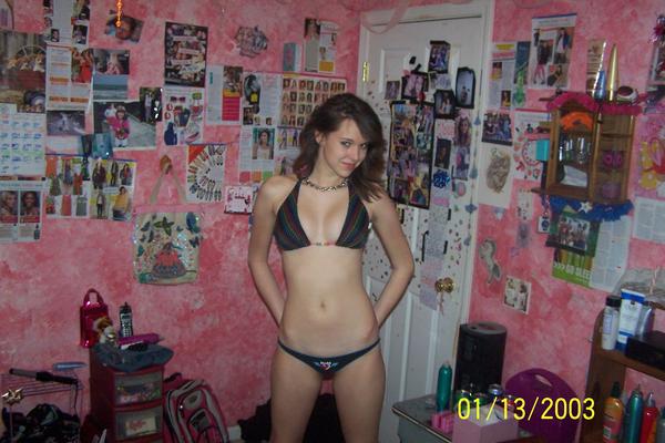 Gorgeous-Babe-16