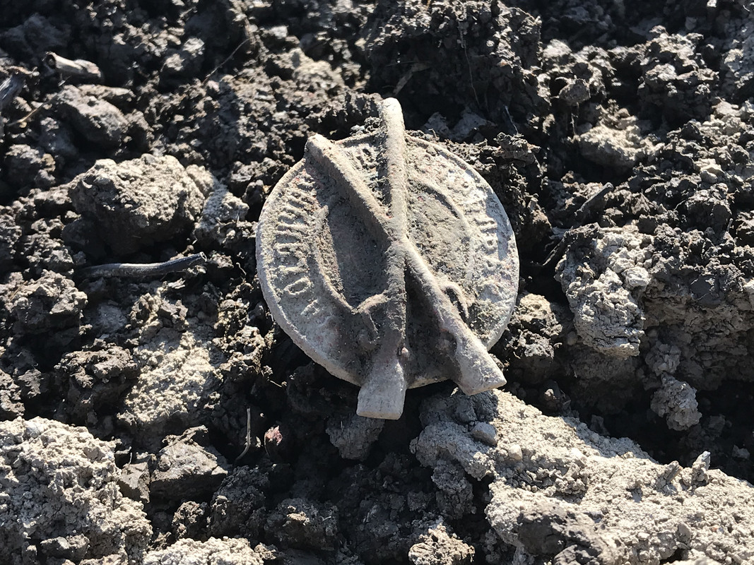 8DEA8B18-4A8D-455A-875A-1506D6D5DF02