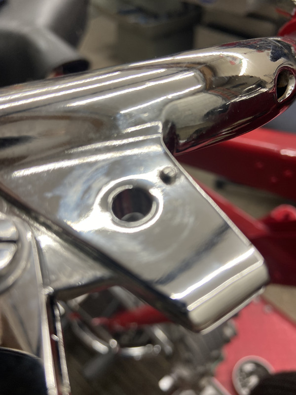 EFD0E2B5-13D8-4292-B9F8-9E67146DE09B