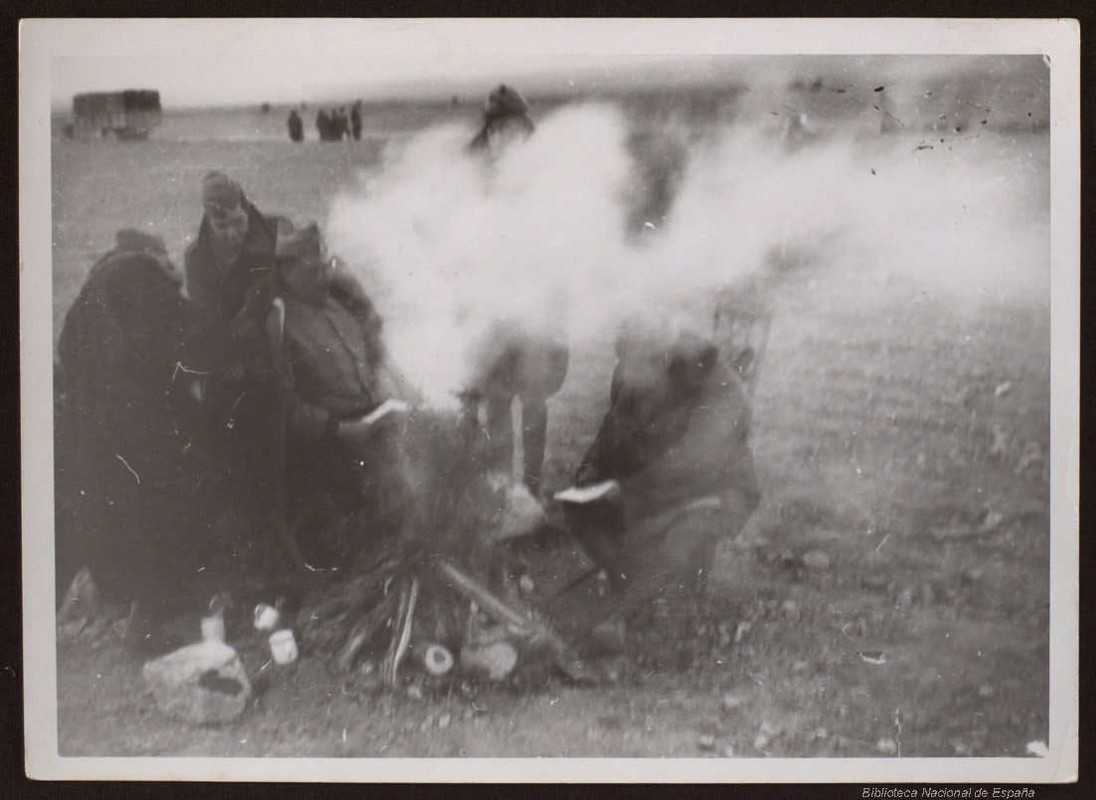 Tropas_de_los_Generales_Varela_y_Aranda_avanzando_hacia_Teruel_Material_gráfico__191