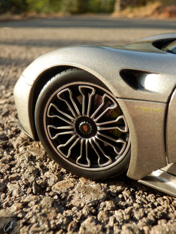 Porsche 918 Spyder (26)