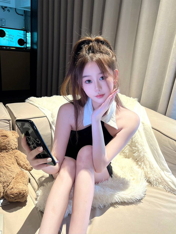 高雄巨蛋純欲系女孩寫真特寫