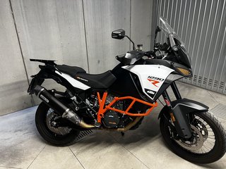 2D714DF4-FFE4-4CE6-A7AA-2367C9CD72FB