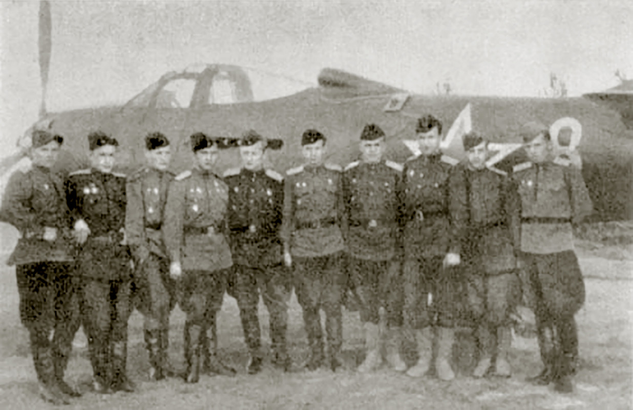 Bell-P-39-Airacobra-20GvIAP-258IAD-18-Karelian-Front-1944-01