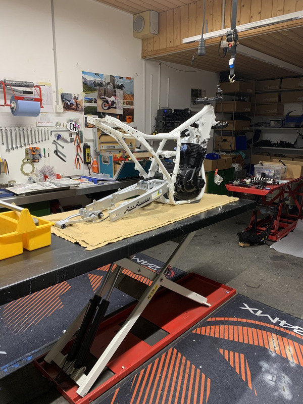 D724AFF8-760C-4FAF-B087-125AE179F78C