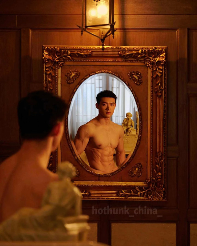 Photo by Chinese hunks 全球華男 on July 22, 2023. (1)