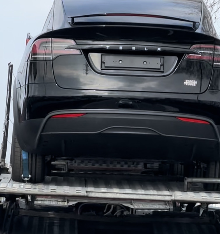 6438F561-786C-4F3F-9A64-B478957FB422