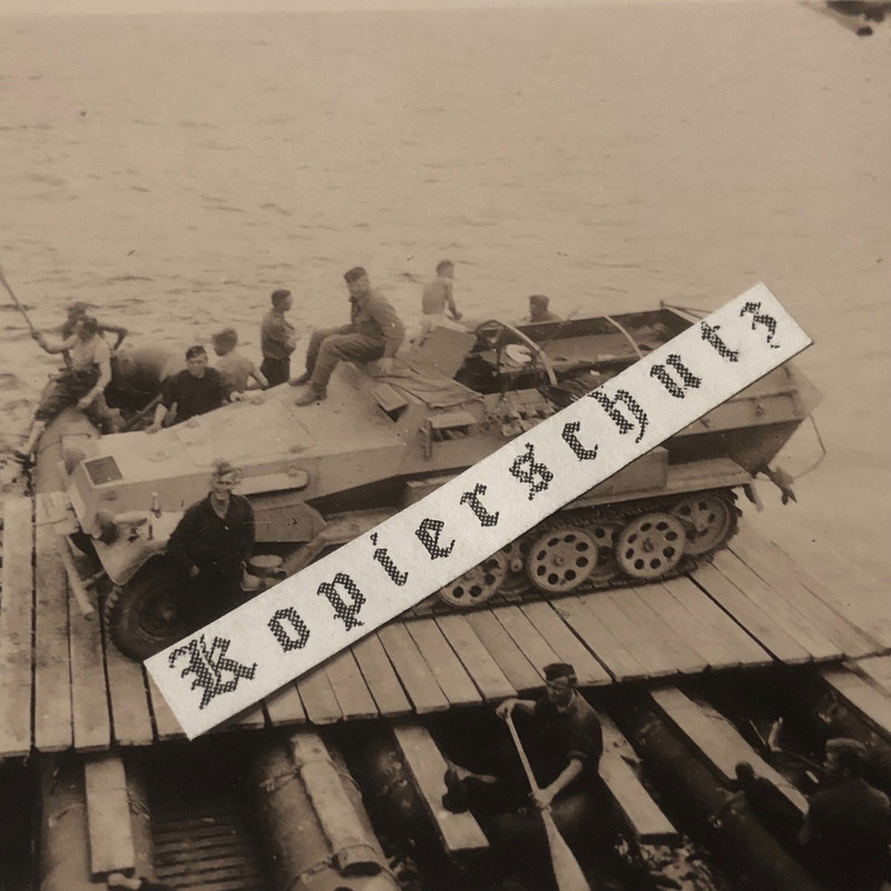 Foto Schützenpanzer Wehrmacht SdKfz.