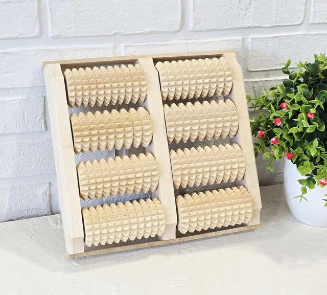 Розслаблення та відновлення: масажери для стоп з дерева