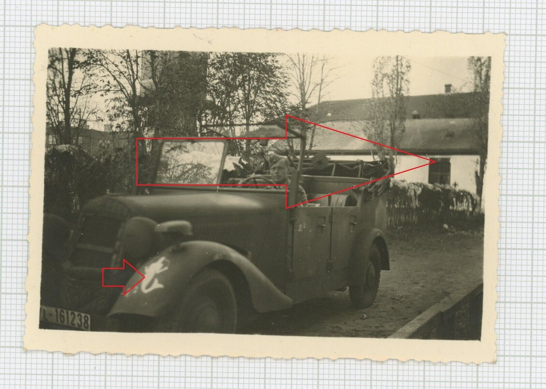 Foto Luftwaffe Fahrzeug LKW mit taktischem Zeichen Meerjungfrau am Kotflügel1