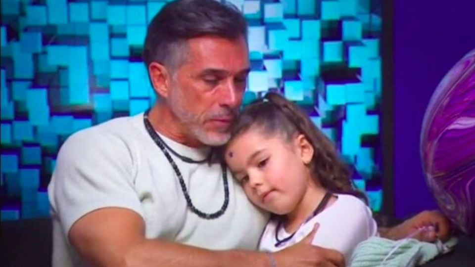 Trata de no llorar: Sergio Mayer recibe una sorpresa en 'LCDLFM' y conmueve a todo el Internet