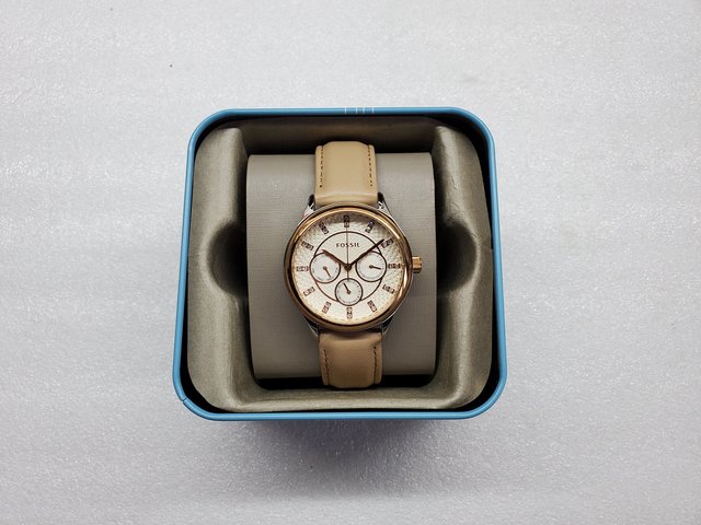 Fossil BQ1566 Modern Sophisticate Brown Leather Women\'s Watch Need Battery Fossil BQ1566 Modern White Dial Brown Leather Strap  main image 4