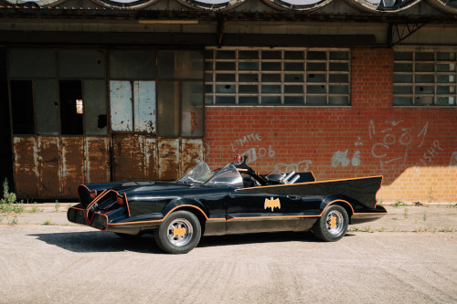 20250811-batmobile1966-replica