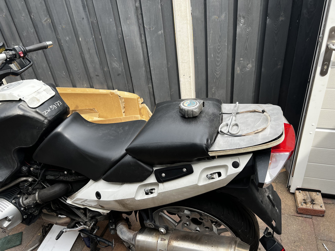 561B9CE7-CAAD-4DAF-BF7E-8A0C162187B8