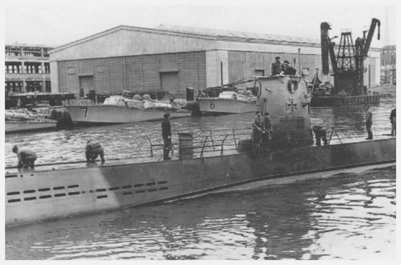 U-9-Mai1943Constanza.jpg.4b71c9eec39f755ee64469b