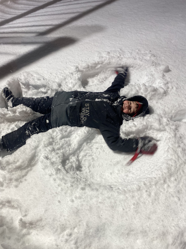 3FDC2AFA-FEB4-4653-9616-198F2F52578F