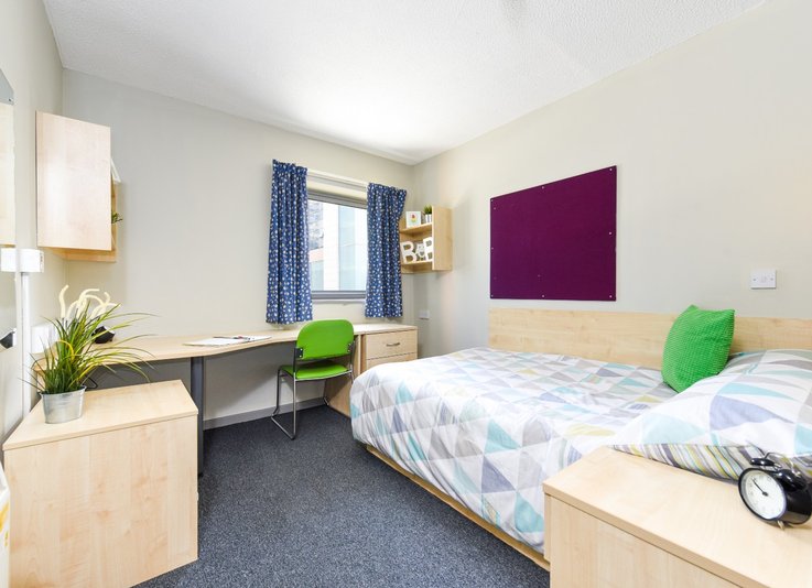 Liverpool John Moores University / Liverpool John Moores