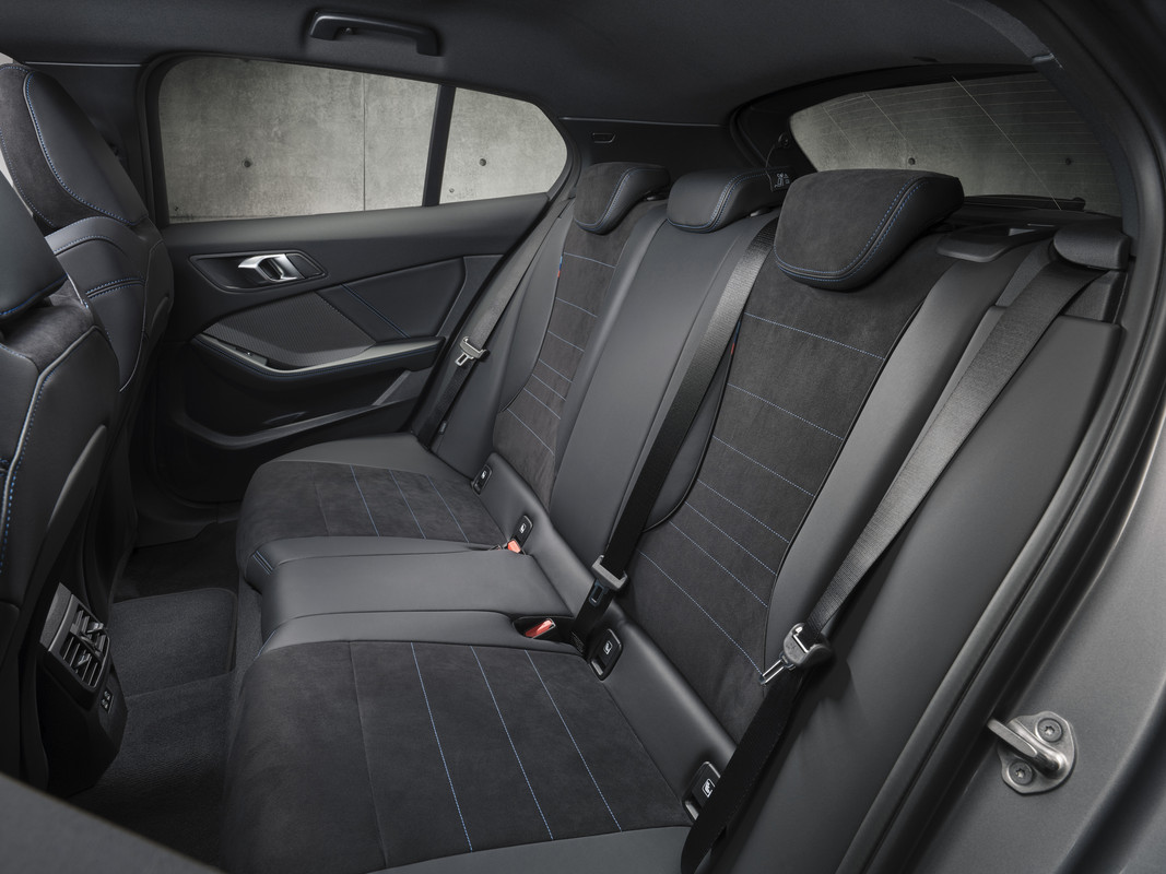 P90551959_highRes_the-all-new-bmw-1-se