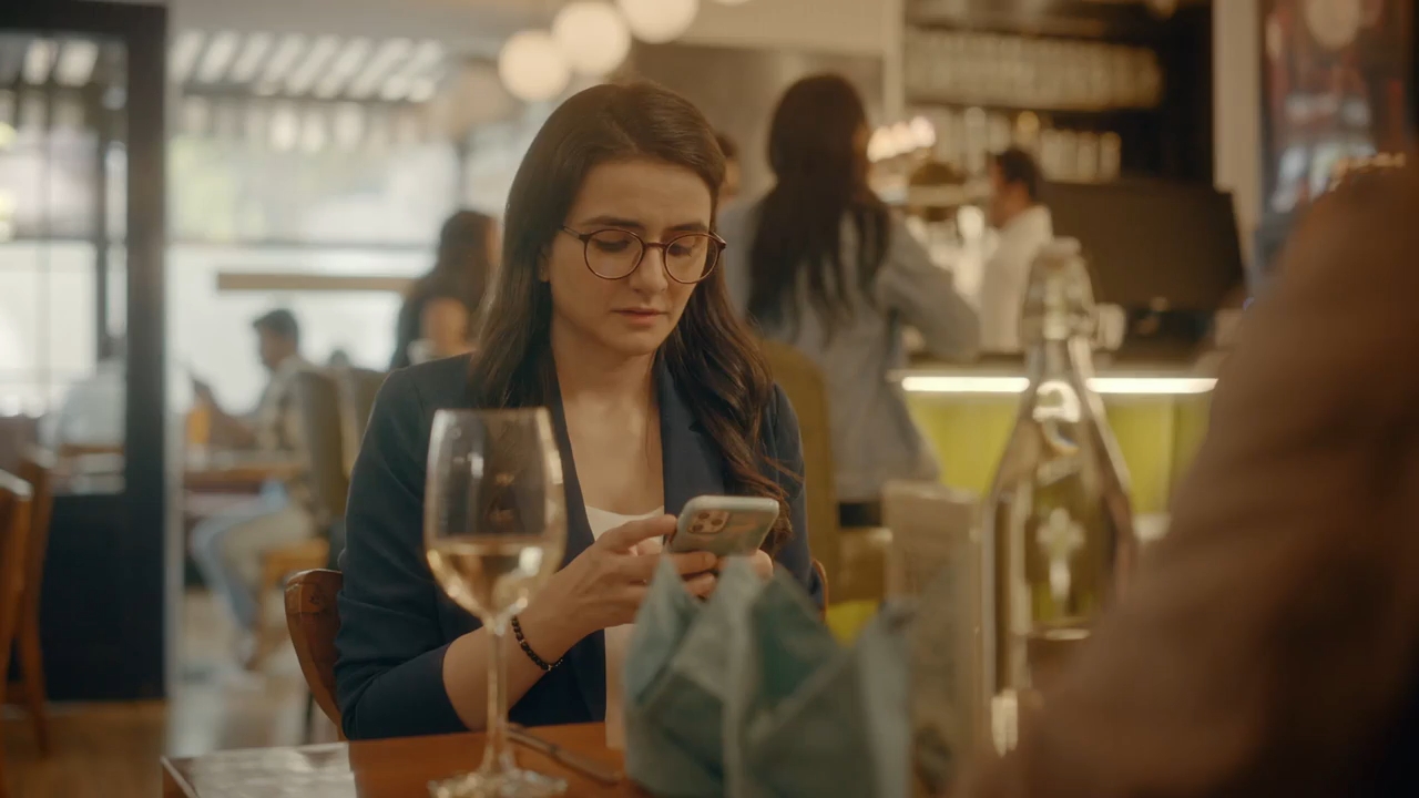 Thode Door Thode Paas (2025) Season 1 [Hindi] WebRip 480p 720p ESub - Complete Screenshot