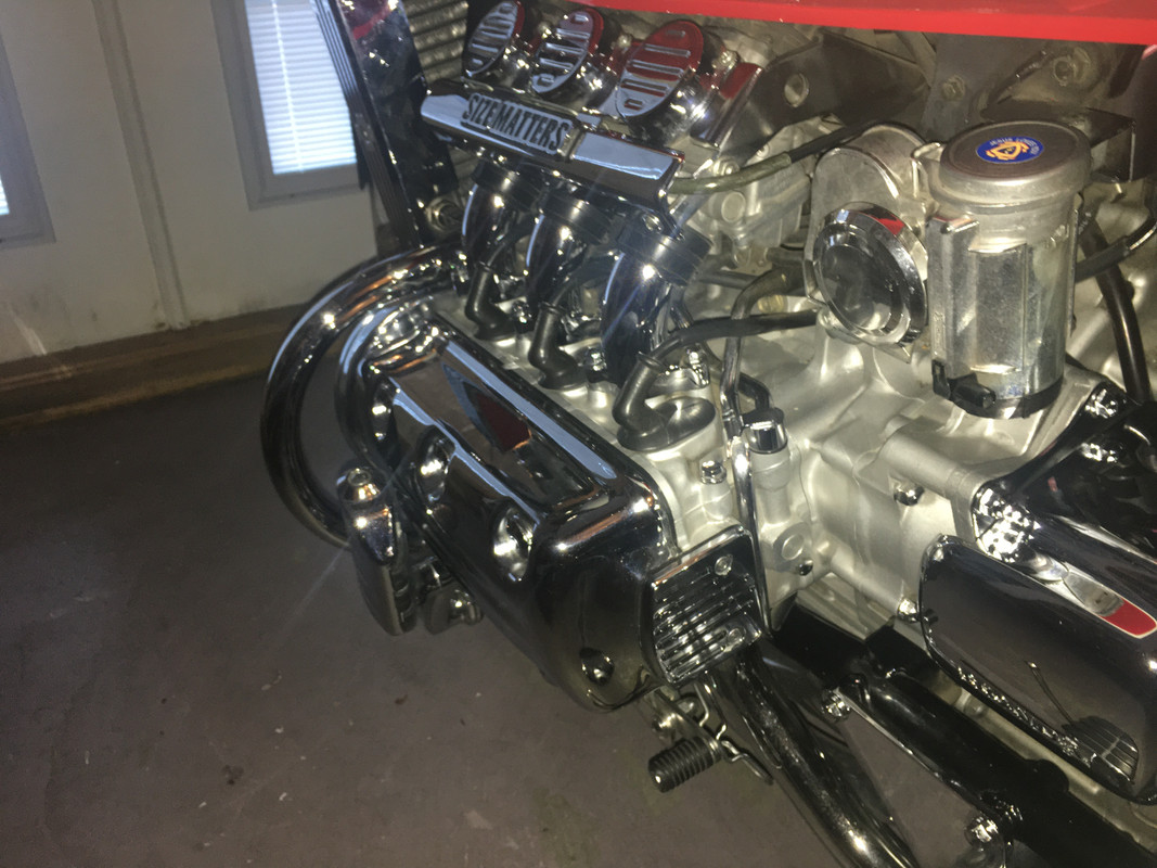 8BE587A3-7D43-48B1-9A64-6268BE79E555