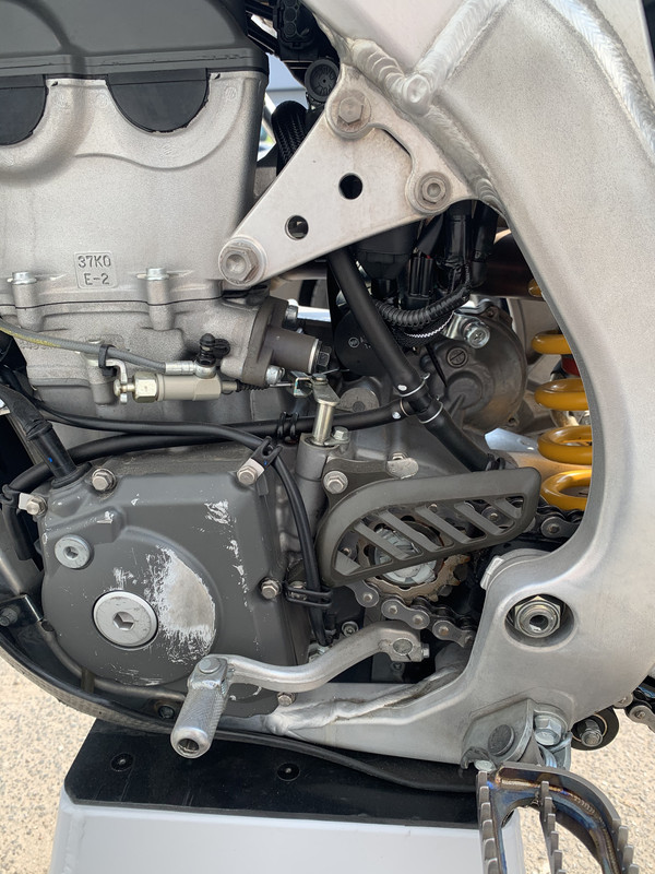 09417CB5-0BA5-4A38-A62F-91B4F74A3B07