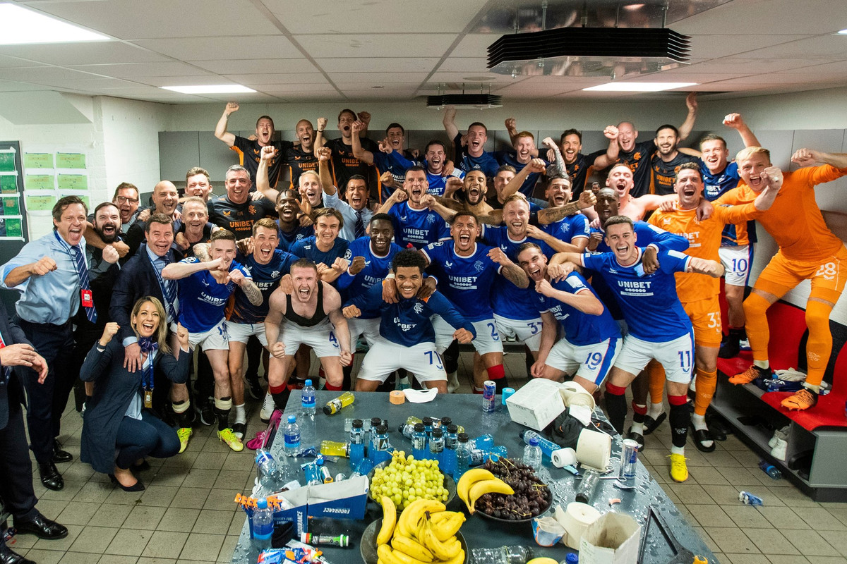 6181B300-D2F0-401D-AAF4-94275299D8D5