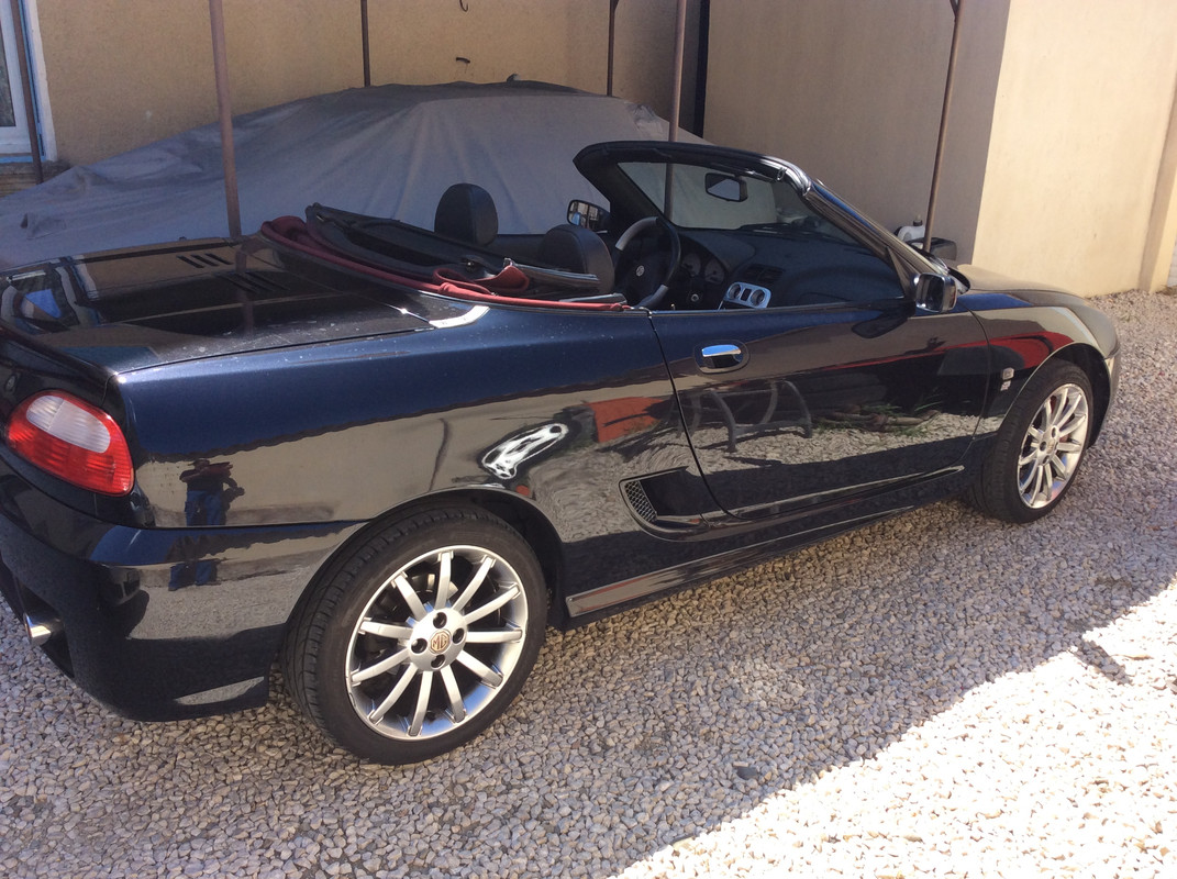 7A532D8D-5F12-45B2-81CA-F59D5A182A4E