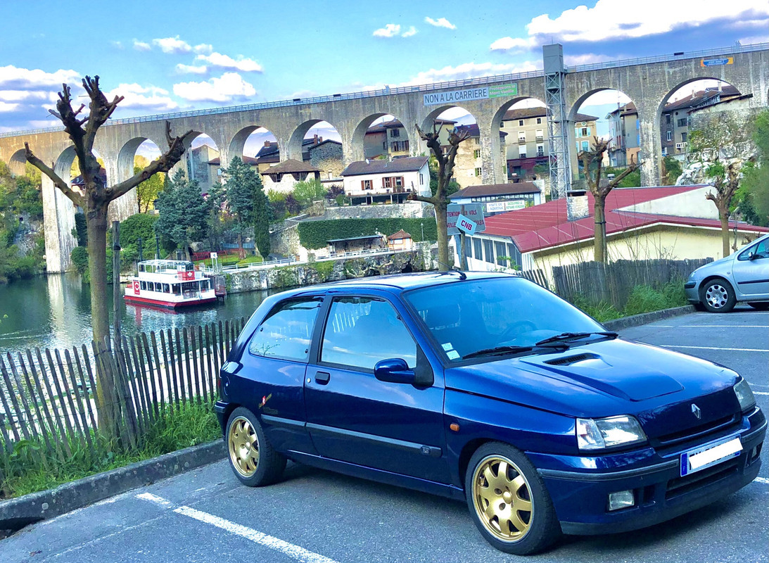 23505C4B-1B94-4ED5-9005-8B431EE7CF90