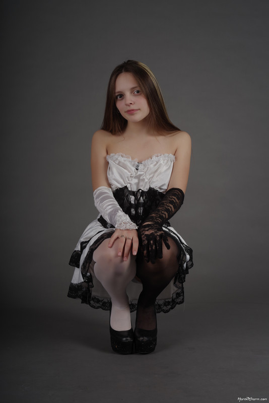 MarvelCharm_Nika-Light-Dark-103